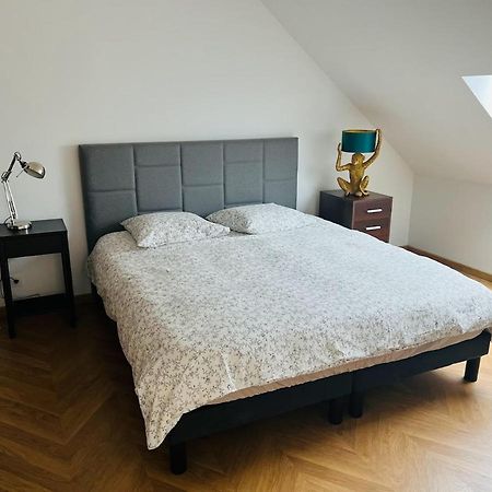 Elegant T4 Centre Reims/Parking Prive Apartamento Exterior foto