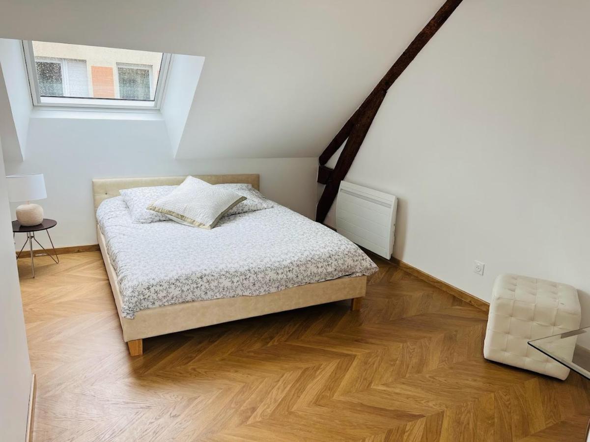 Elegant T4 Centre Reims/Parking Prive Apartamento Exterior foto